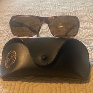 Ray Ban RB4075 tortoise shell sunglasses